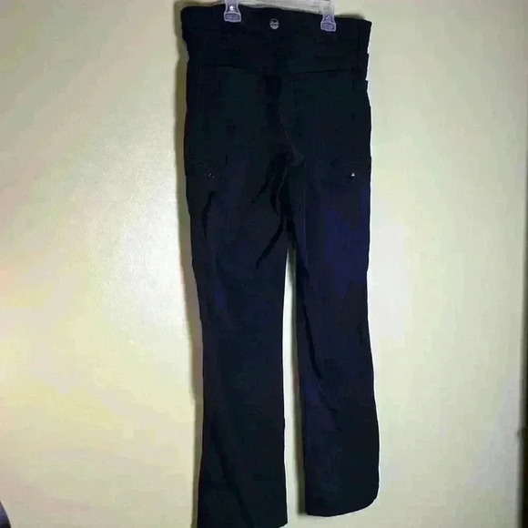 Men’s Wrangler pants. - Picture 2 of 6